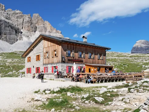Lavaredohütte
